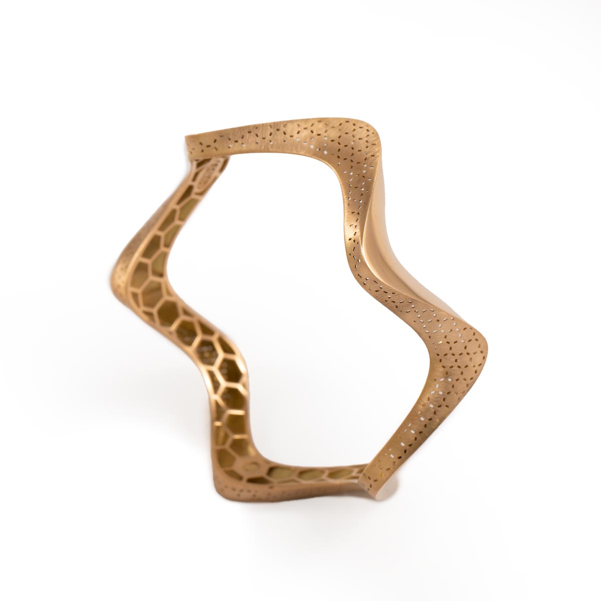 النگو آسیاA۷۰۵